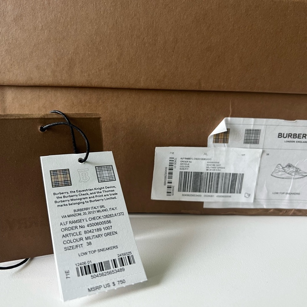 Burberry Check Ladies Sneakers - Picture 13 of 16